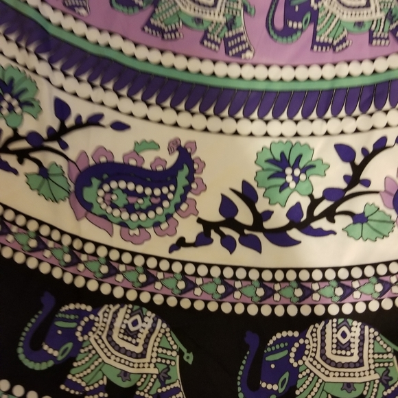 Large Circle Cloth / Scarf 🧣 - Picture 12 of 13